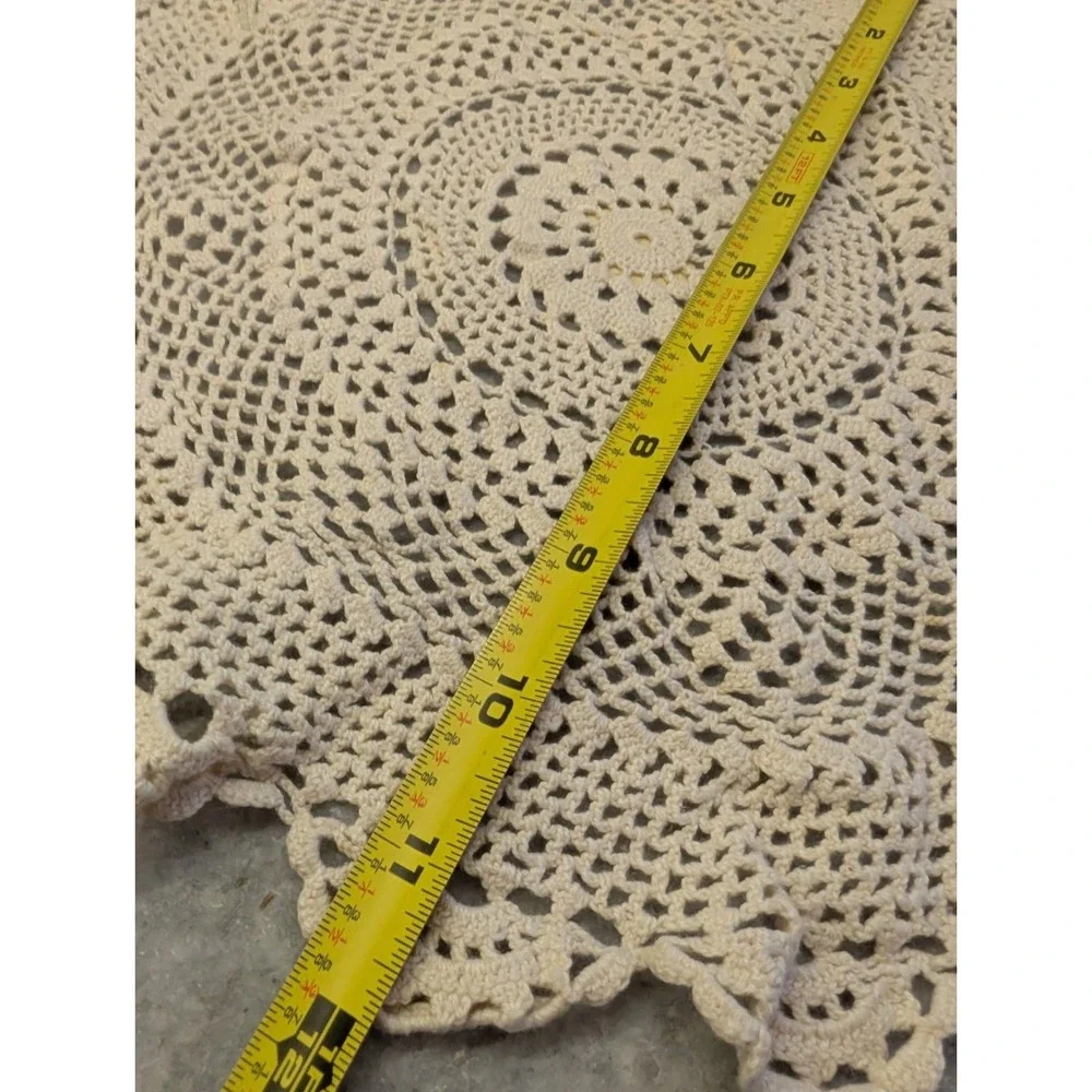 Vintage Ecru‎ Scalloped Doily 12